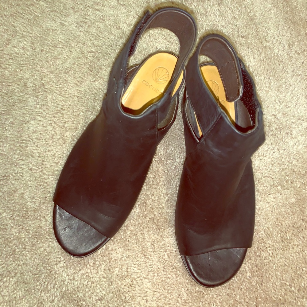 Coclico/Anthropologie Zorah peeptoe